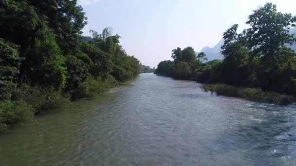 Řeka Blízko Města Vang Vieng Laosu Vidět Oblohy — Stock video