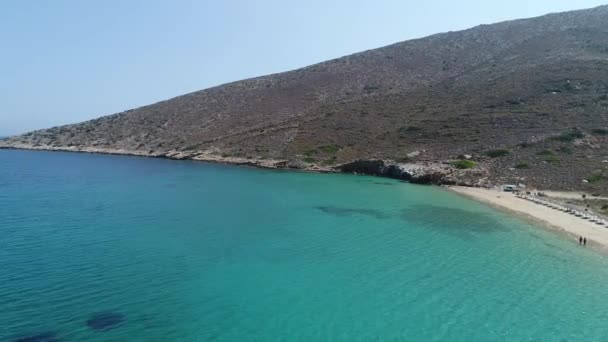 Milopotas Isla Ios Las Cícladas Grecia Vistas Desde Cielo — Vídeo de stock