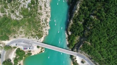 Verdon Vadisi Fransa 'nın Verdon Bölgesel Doğal Parkı' nda gökyüzünden