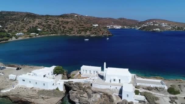 Playa Faros Isla Sifnos Las Cicladas Grecia Vistas Desde Cielo — Vídeo de stock