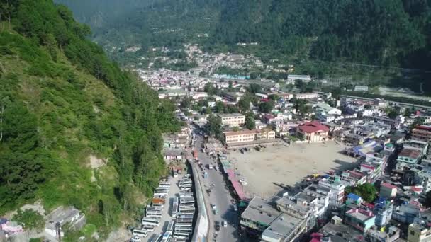Staden Uttarkashi Delstaten Uttarakhand Indien Sett Från Himlen — Stockvideo