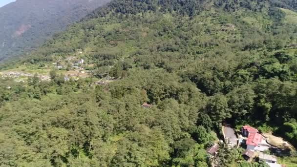 Yuksom Pueblo Estado Sikkim India Visto Desde Cielo — Vídeo de stock