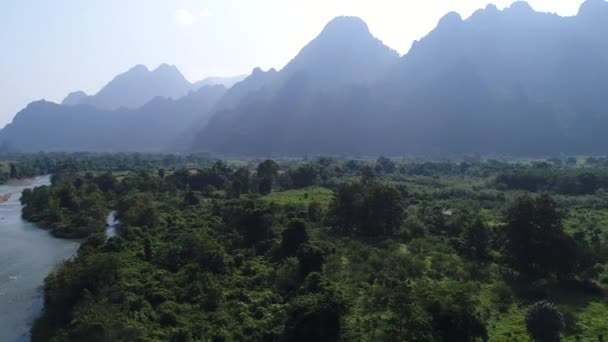 Fiume Vicino Alla Città Vang Vieng Laos Visto Dal Cielo — Video Stock