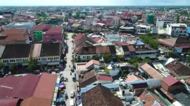 Kamboçya 'daki Siem Reap şehri gökyüzünden görüldü