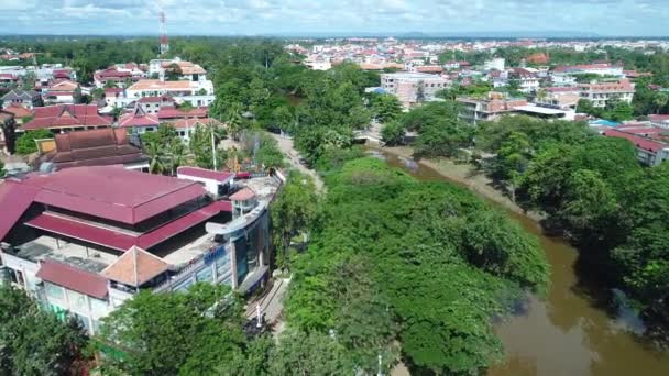 Kambodża | Ville de Siem Reap vue du ciel — Wideo stockowe