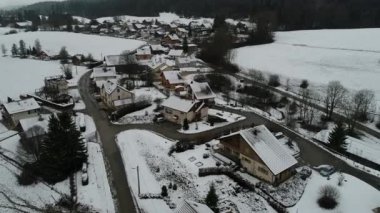 Saint-Point-Lac Köyü Fransa 'da Doubs ile dans ediyor.