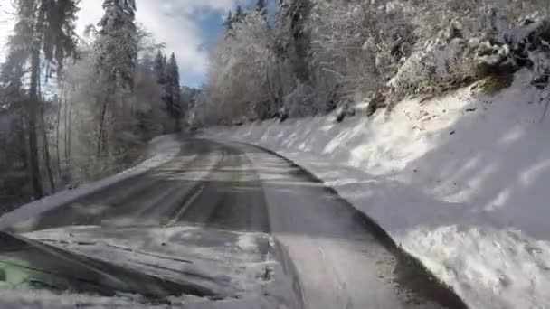 France-jura-hz-4K-colldrive-181411-1-saintpointlac-doubs-neige-maison-arbre-route-montagne-sapin-lac-foret-3 — Stock Video