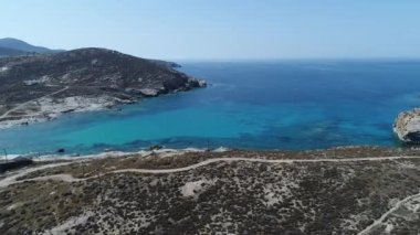 Yunanistan 'ın Kiklad adasındaki Paros adasındaki Monastiri plajı