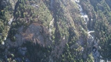 Hindistan 'ın Uttarakhand eyaletindeki Gangotri vadisi gökyüzünden görüldü.