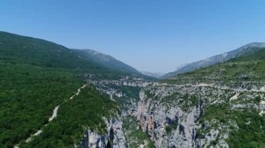 Verdon Vadisi Fransa 'nın Verdon Bölgesel Doğal Parkı' nda gökyüzünden