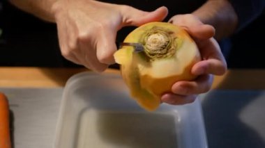 Taze organik şalgam hazırlığı