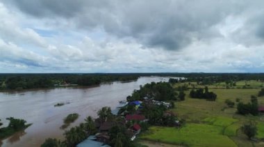 Güney Laos 'taki Don Det yakınlarında gökyüzünden görünen 4000 ada.