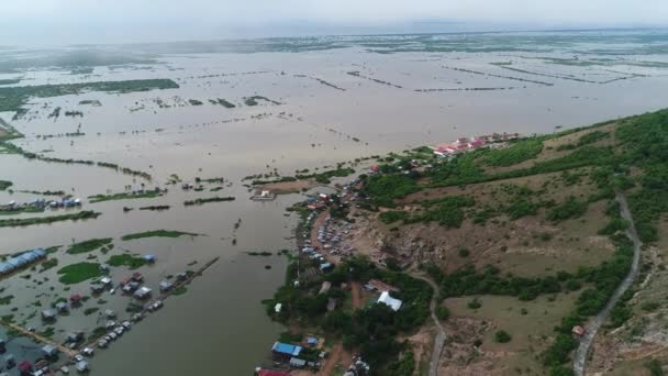 CamboyanaVillage flottant agricole et pjalá cheurs jalá Siem Reap — Vídeo de stock