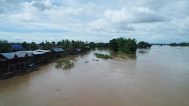Güney Laos 'taki Don Det yakınlarında gökyüzünden görünen 4000 ada.