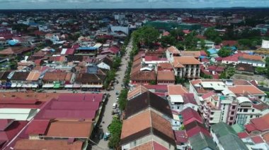 Kamboçya 'daki Siem Reap şehri gökyüzünden görüldü