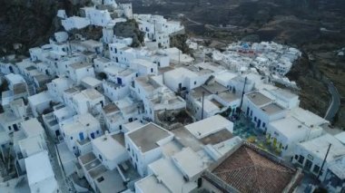 Yunanistan 'ın Kiklad adasındaki Serifos adası gökyüzünden görüldü