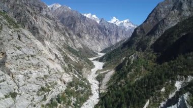 Gangotri Köyü l 'État de l' Uttarakhand en Inde vue du ciel