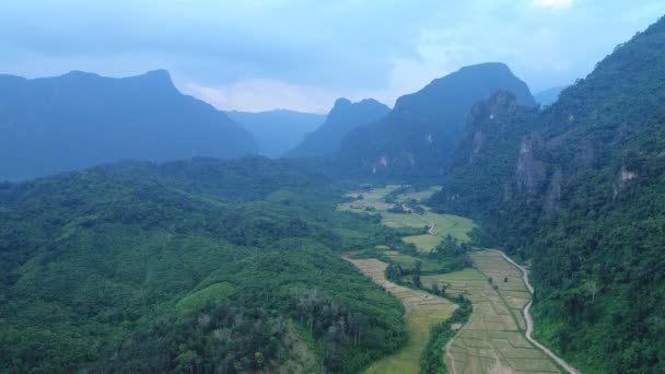 Landskap Runt Staden Vang Vieng Laos Sett Från Himlen — Stockvideo