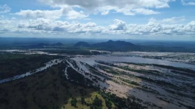 Si Phan Don ya da Don Laos yakınlarında gökyüzünden 4000 ada