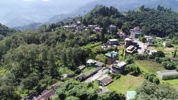 Yuksom Pueblo Estado Sikkim India Visto Desde Cielo — Vídeo de stock