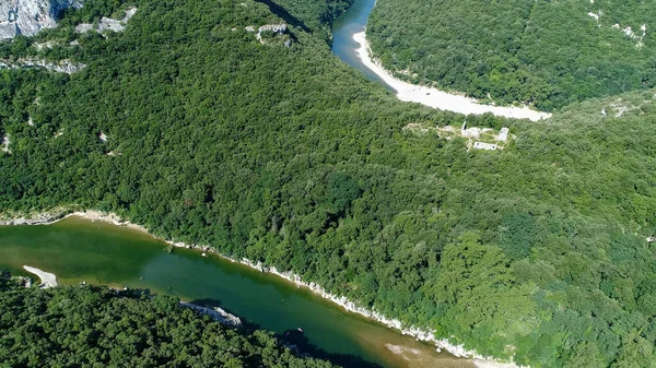 Fransa 'daki Ardeche geçitlerinin hava manzarası