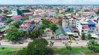 Kamboçya 'daki Siem Reap şehri gökyüzünden görüldü
