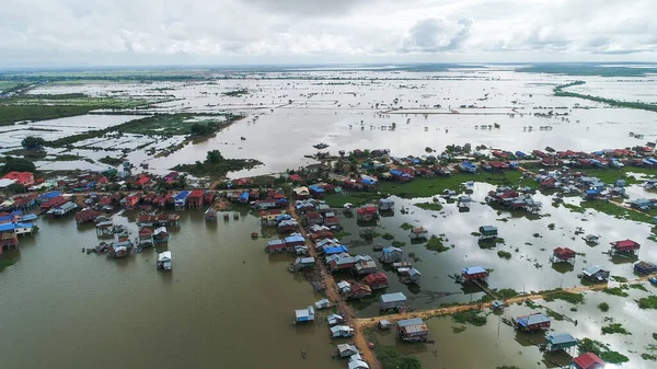 Kamboçya 'da Siem Reap yakınlarında tarım ve balıkçılık köyü
