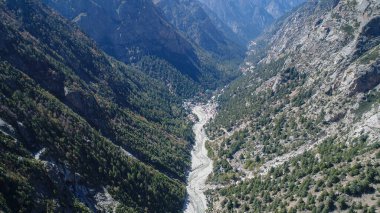 Hindistan 'ın Uttarakhand eyaletindeki Gangotri vadisi gökyüzünden görüldü.
