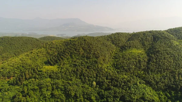 Gökyüzünden Laos 'ta Vang Vieng su rezervi
