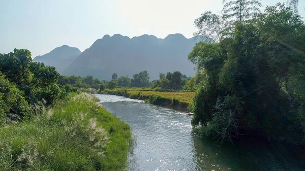 Rio Perto Cidade Vang Vieng Laos Visto Céu — Fotografia de Stock