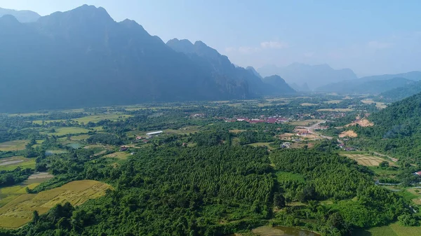 Landschaft Rund Die Stadt Vang Vieng Laos Vom Himmel Aus — Stockfoto