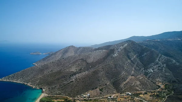 空から見たギリシャのキクラデス諸島のイオス島 — ストック写真