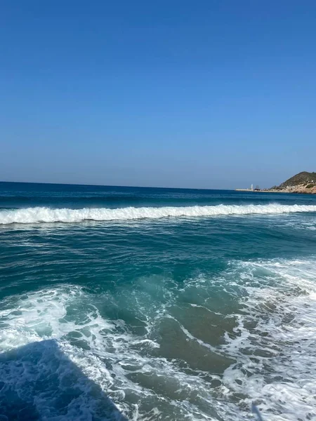 Sten Vid Havet Vacker Utsikt Hav Sol Berg — Stockfoto