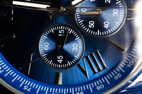 Macro Close Van Complicaties Romeinse Cijfer Acht Blauw Geconfronteerd Chronograaf — Stockfoto