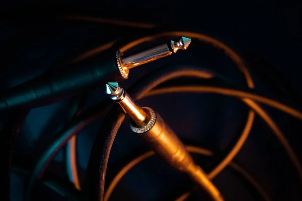 Κλείσιμο Jack Connectors Quarter Inch Cord Front Tangled Wire Teal — Φωτογραφία Αρχείου