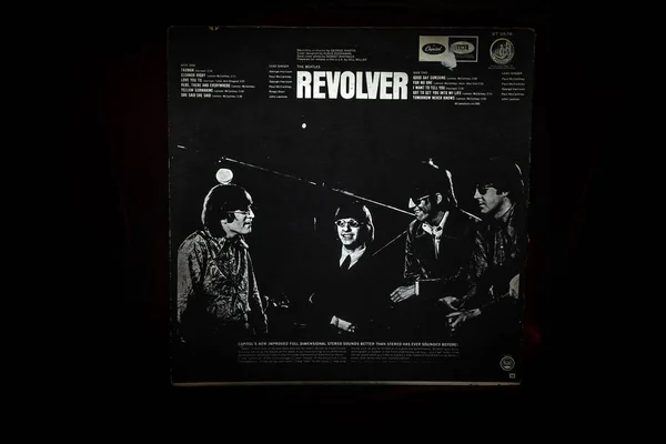 Elhasznált Beatles Revolver Bakelitlemez Elszigetelt Közelképe — Stock Fotó