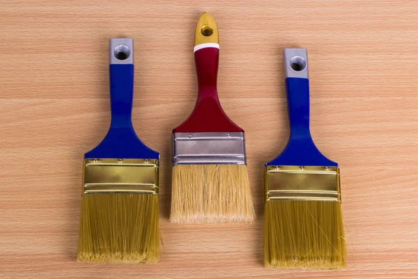 Masada üç boya fırçası
