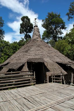 Sarawak Borneo yerli Bidayuh evde