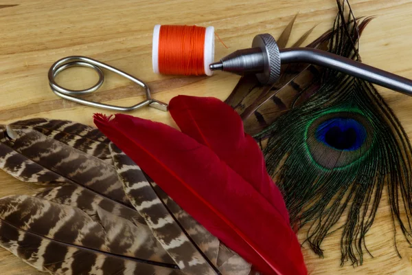 Balıkçılık Fly ekipman üzerinde ahşap Bank bağlama