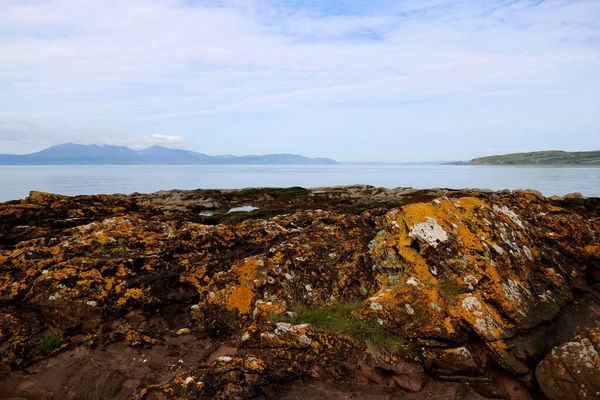 Moss Algae Covered Rocky Outcrop Coastal Location — Stock Photo, Image