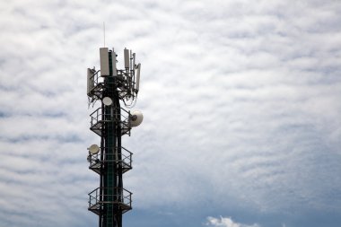 Cep telefonu kule manzara