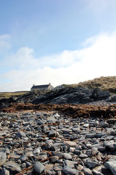 Piedras en la playa de la isla de Islay Escocia — Foto de Stock