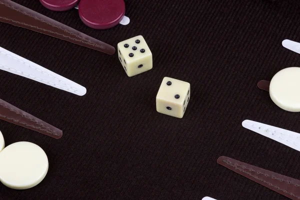 Backgammon spelet pågår — Stockfoto