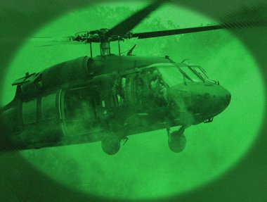 Uh-60 Black Hawk gece görüş içinde