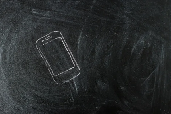 Smartphone ile Tebeşir tahtaya çizilen. Siyah eski boş c