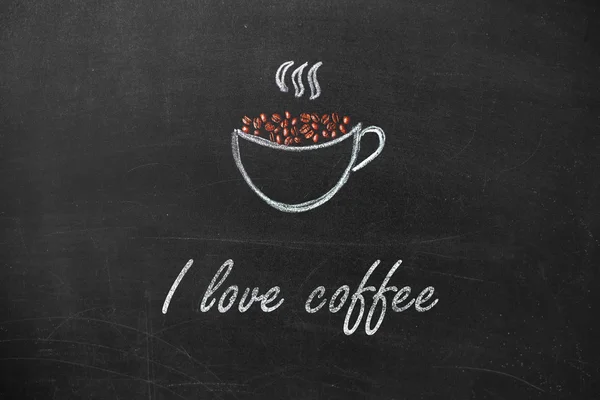 Krétával húzott fekete tábla és a szöveg, szeretem a kávét kupa — Stock Fotó
