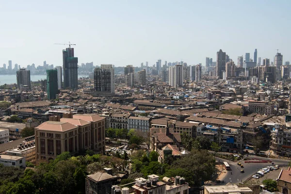 MUMBAI / INDIA - 21 Mart 2020: Crawford pazarı veya Mahatma Jyotiba Phule Mandai manzarası için general.