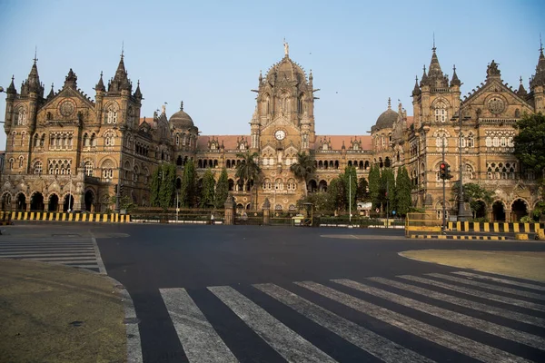 Mumbai Índia Abril 2020 Visão Geral Uma Estrada Deserta Chhatrapati — Fotografia de Stock