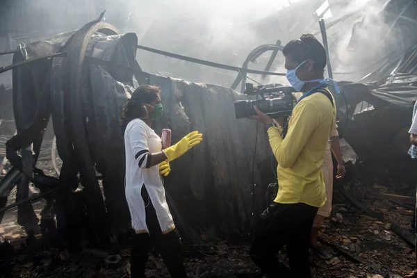 Mumbai Inde Juin 2020 Journaliste Télévision Rapporte Que Les Pompiers — Photo