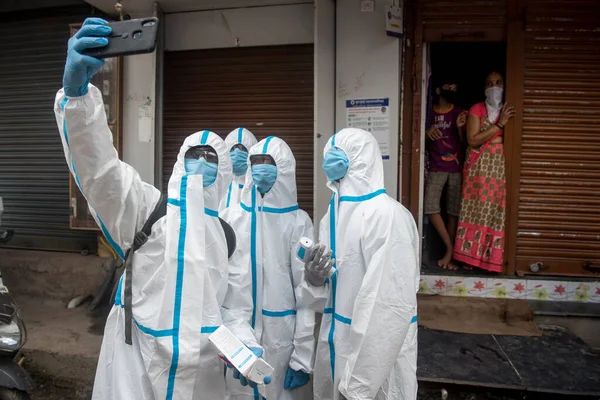 Mumbai India Haziran 2020 Sağlık Görevlileri Covid Coronavirus Salgını Sırasında — Stok fotoğraf